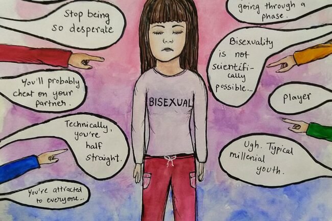 Mujer siendo excluida por su orientación sexual