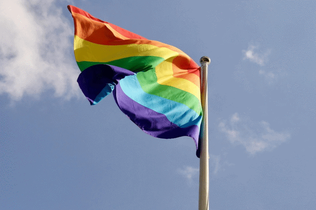 Bandera lgtbiq+